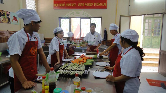 Ảnh người lao động đang làm việc