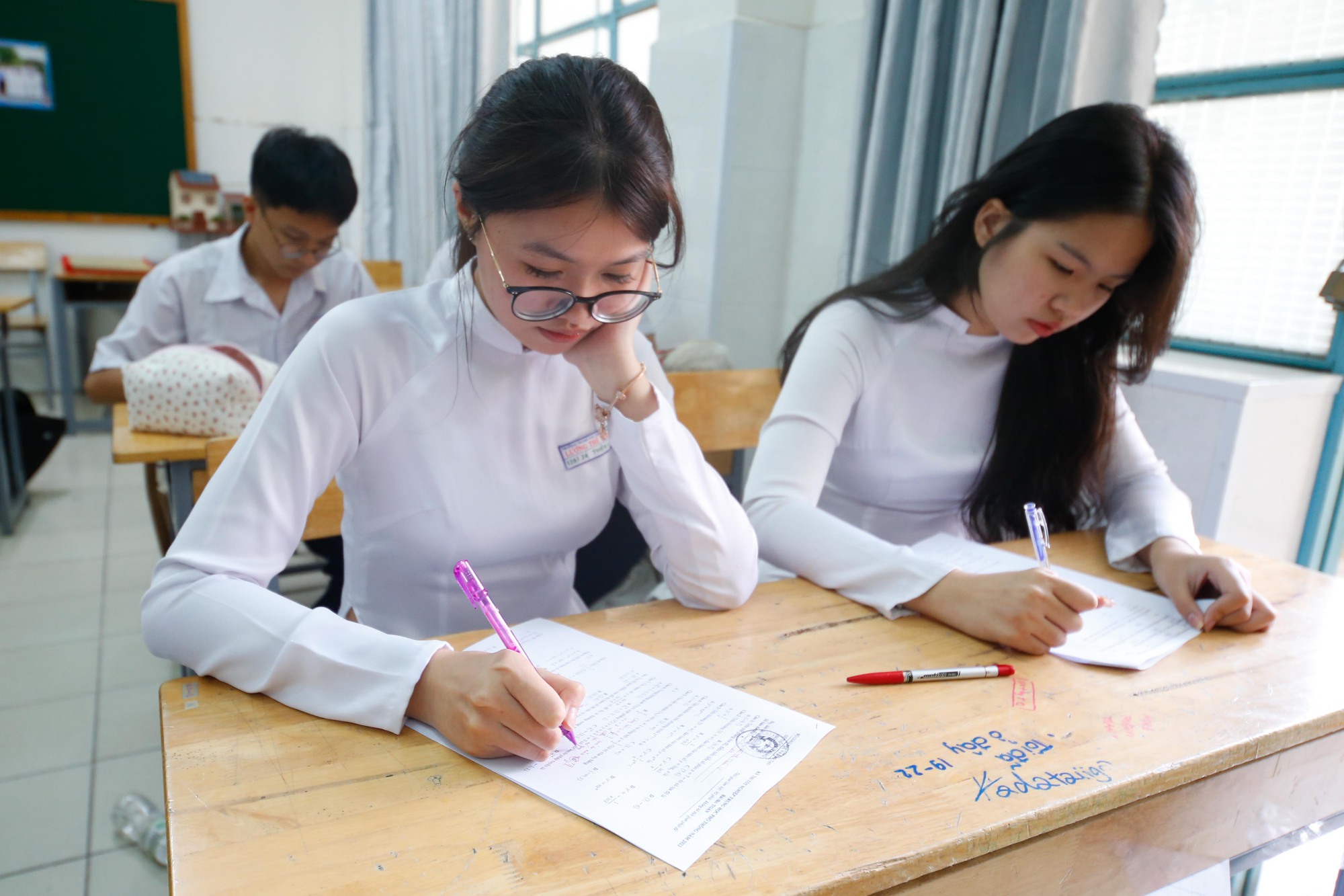 Cách Kiểm Tra Tính Hợp Lệ Của Bằng Tốt Nghiệp THPT – Bí Quyết Đảm Bảo Quyền Lợi Pháp Lý